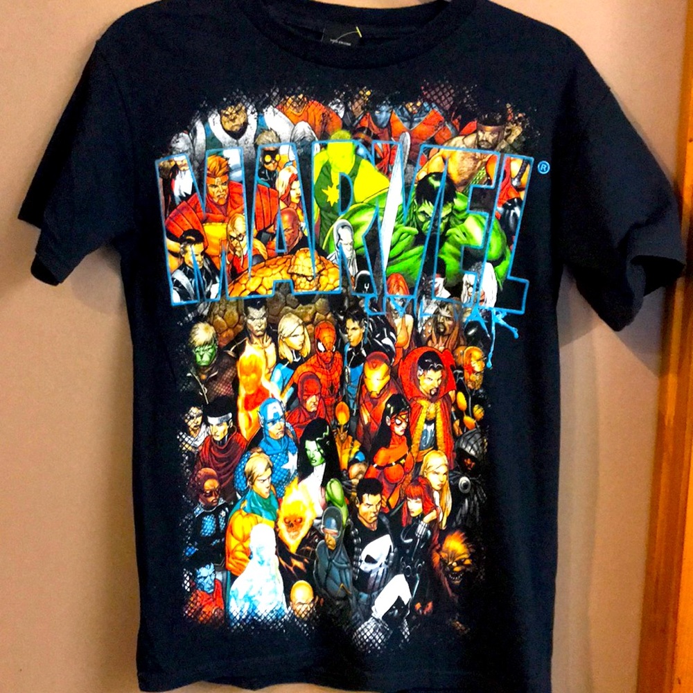 Mad Engine Marvel Civil War Tee M